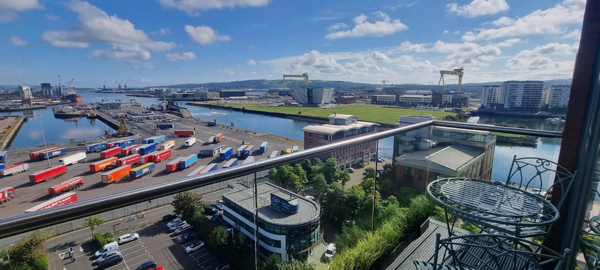 Sailortown Stays - 4 Star Luxury Apartment Belfast Exterior photo